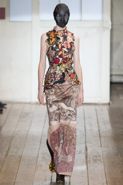 Look 9